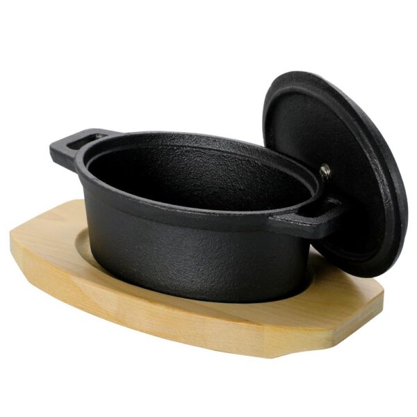 Gibson Home Campton 0.35 qt. Oval Cast Iron Casserole Dish in Black with Lid