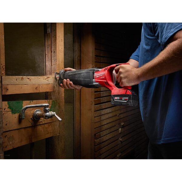 Milwaukee M18 FUEL 18-Volt Lithium-Ion Brushless Cordless SAWZALL Reciprocating Saw with Super Charger and 8.0 Ah Battery