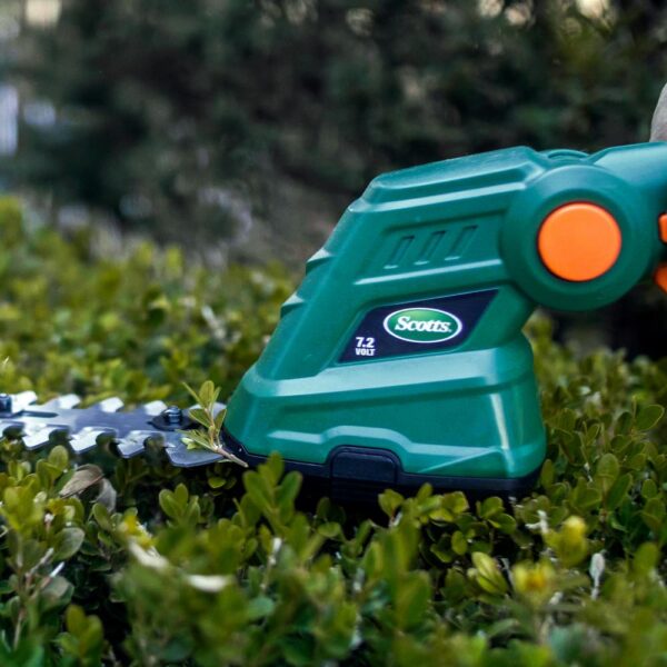 Scotts 7.2-Volt Lithium-Ion Cordless Telescoping Pole Shrub Trimmer - 2 Ah Battery and Charger Included
